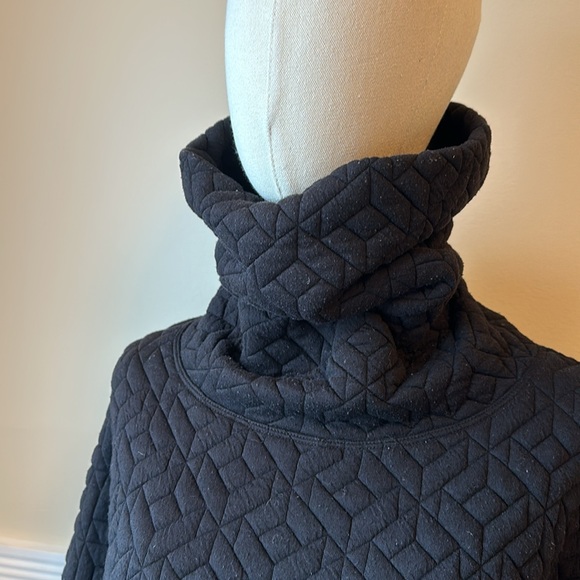 Gap funnel neck quilted sweatshirt (read description) - Picture 3 of 8
